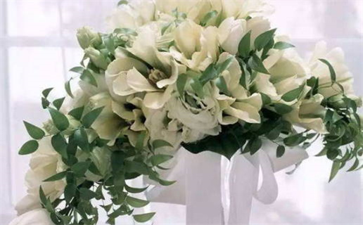 2029年农历八月廿四是不是结婚吉日 适不适合办喜事